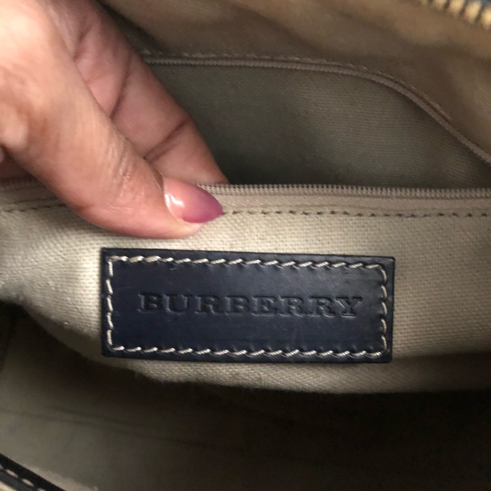 Rare Burberry crossbody bag - Picture 6 of 8